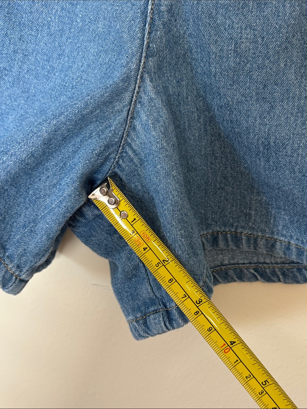 Vintage 90s Women’s Denim Mickey Mouse Elastic Waist Embroidered Shorts Relaxed - Picture 9 of 13